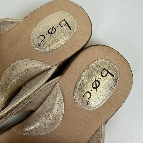 BOC Born Concept Gold‎ Faux Vegan Leather Flip Flop Thong Sandal Comfort Shoe 9M - Picture 5 of 9